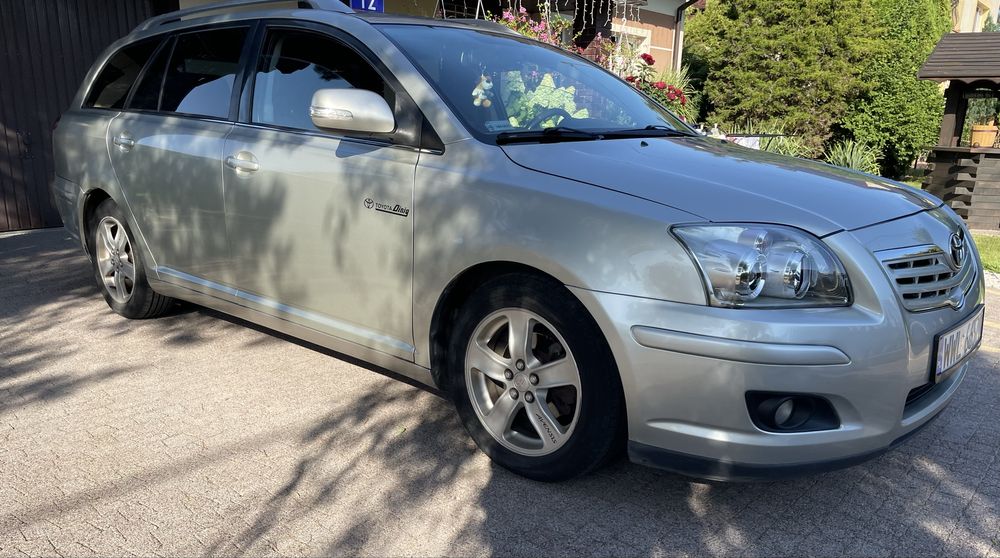 TOYOTA Avensis II kombi 1.8 VVT-I 129KM POLIFT