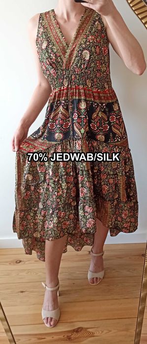 Jedwabna wzorzysta asymetryczna sukienka