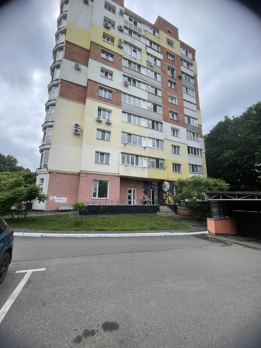 Продаж приміщення , 23 вересня)