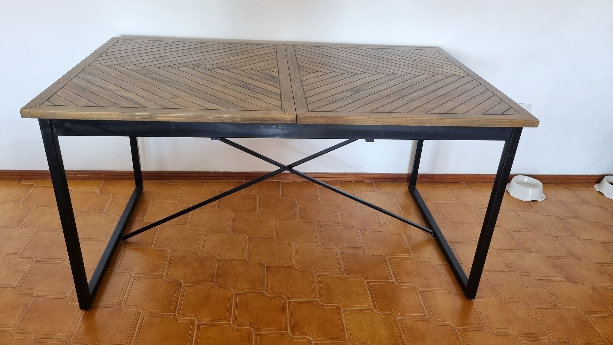 Mesa extensivel excelente estado de conservação