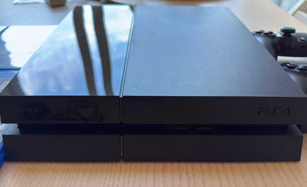 Sony PlayStation 4 - 500 GB CUH-1004A