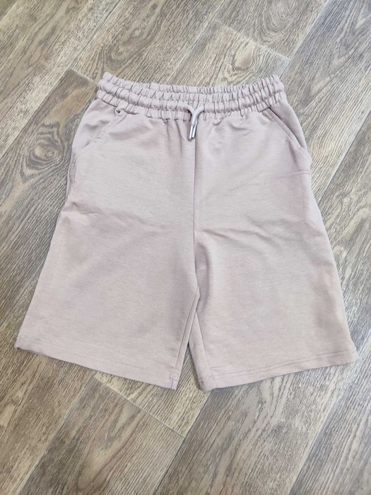 Шорти жіночі М нові