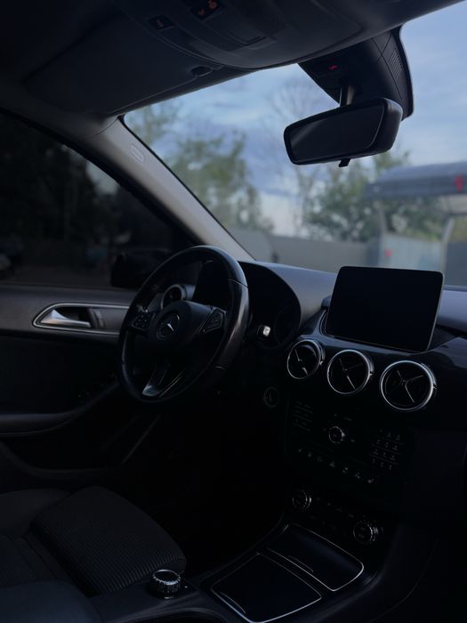 Mersedes-Benz B-Class 2016 b250e