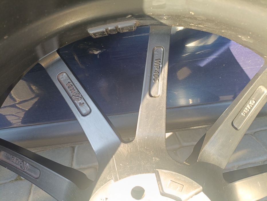 Felgi Concaver CVR4 19" 5x 112 z oponami Michelin