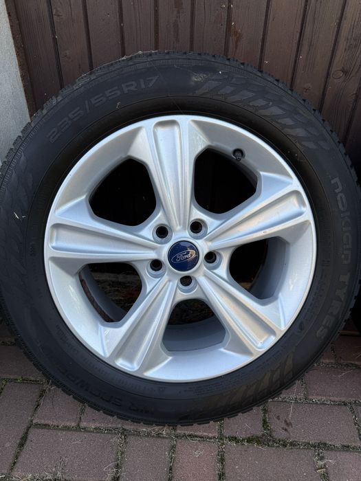 Komplet felg Aluminiowych do Forda 17’’ z oponami zimowymi