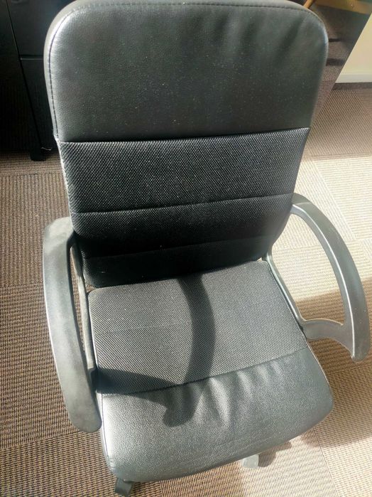 Sprzedam krzesło Renberget IKEA