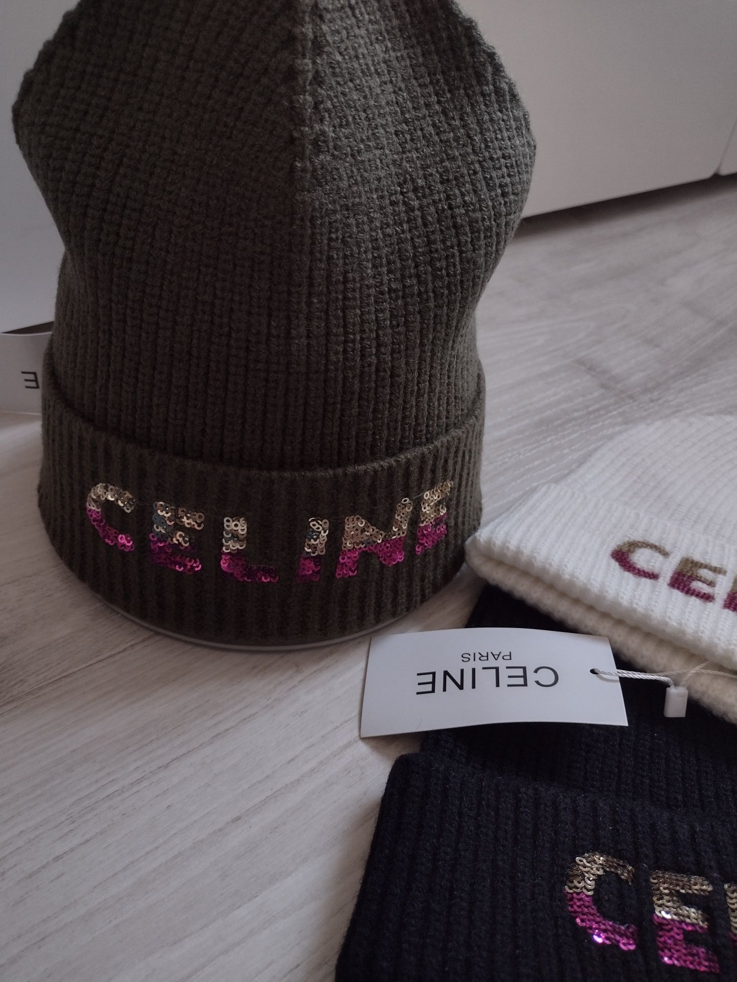 Czapka khaki Celine beanie cekiny