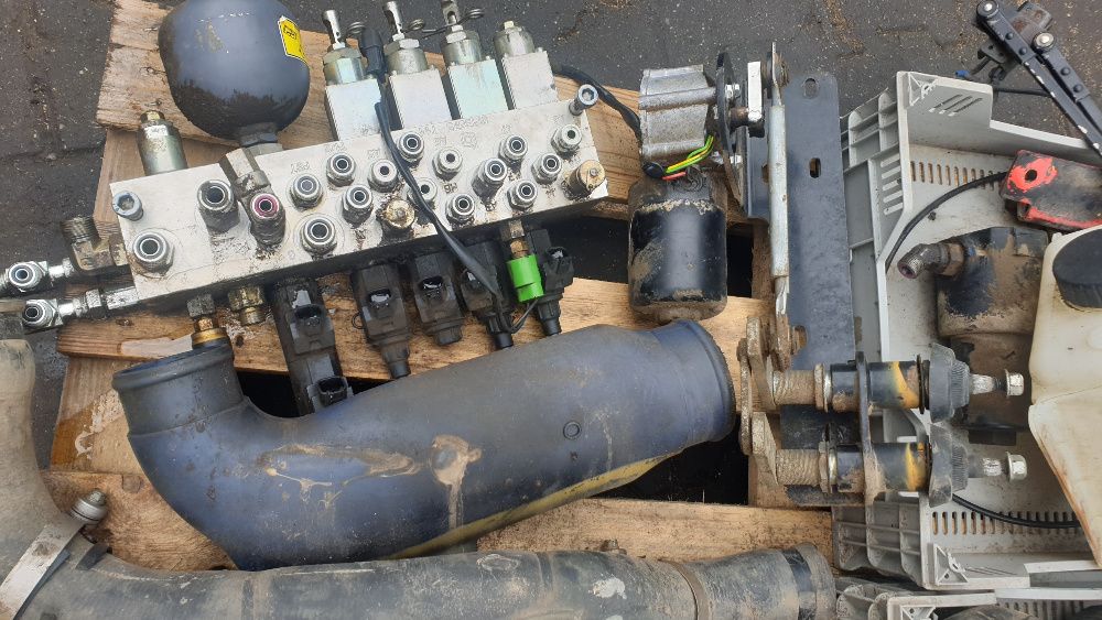 koparka cat 313d 315d stabilizator pompa obrotu siłownik ramie