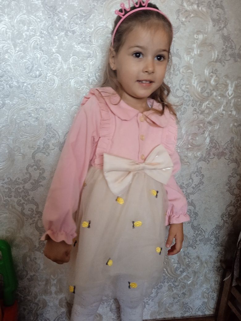Плаття для дівчинки нове