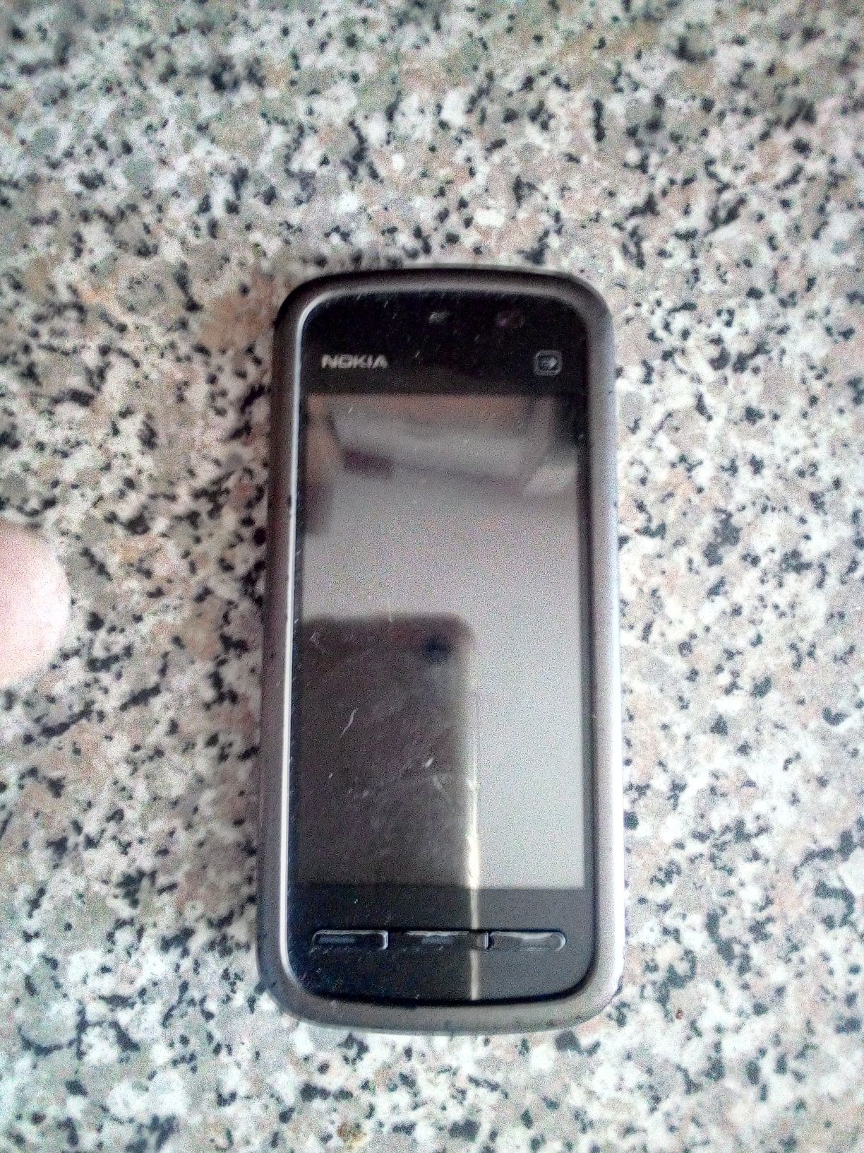 Telemóvel Nokia 5228