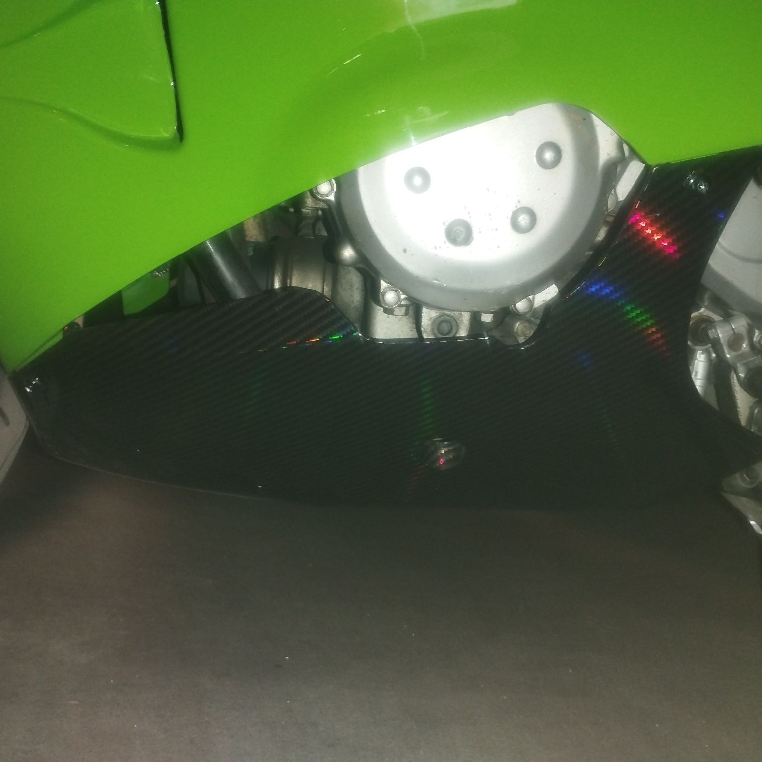 Kawasaki ninja zx9r 2,800€ até final de junho.