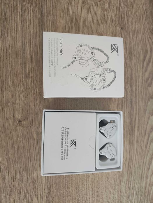 Słuchawki dokanałowe monitory KZ ZS10 PRO douszne przewodowe hybrydy