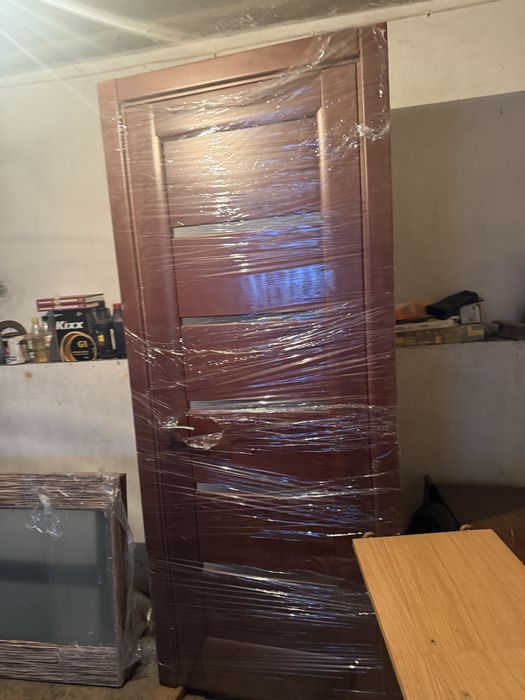 Двери с коробом новые 90 на 210см