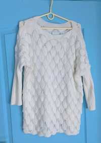 Piękny długi włoski sweter damski, ozdobny akrylowy sweter biały