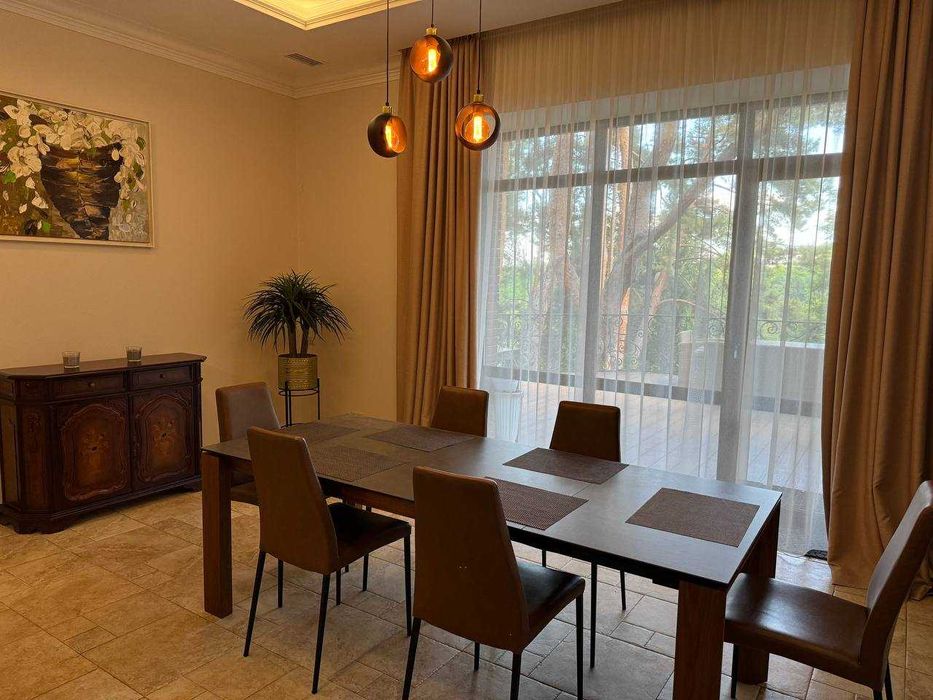 Особняк в элитном п,Лесники с потрясающим участком!Инвертор,генератор!