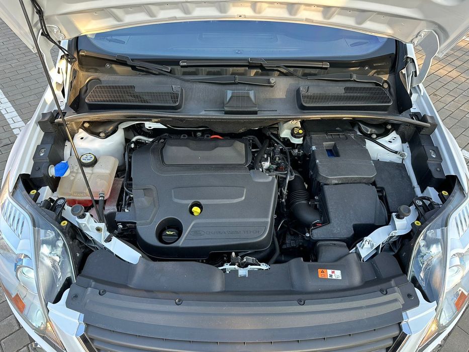 FORD Kuga 2011 4x4 INDIVIDUAL 2.0TDCi PowerShift