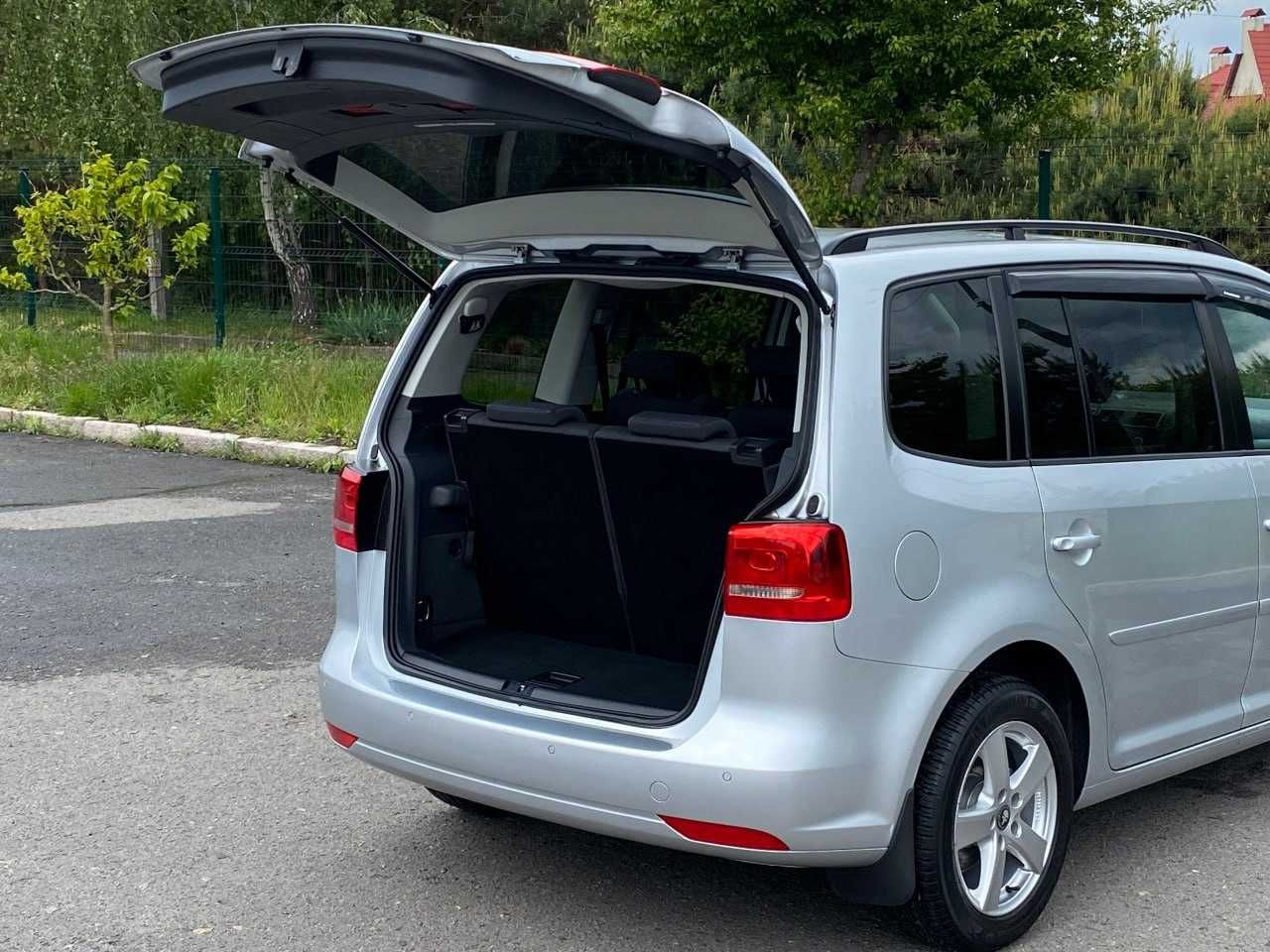 Продам Volkswagen Touran 2013. Можна в розстрочку, під викуп