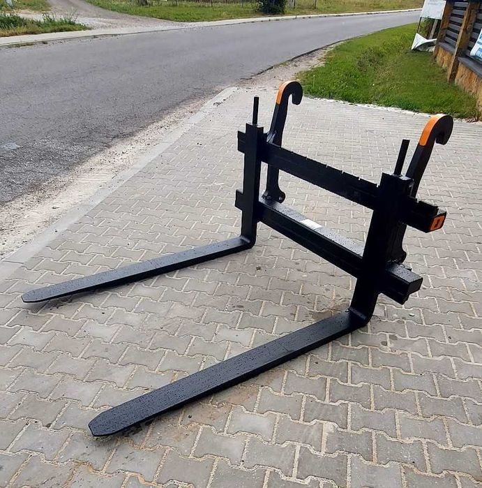 Paleciak do JCB widły do palet Q-fit