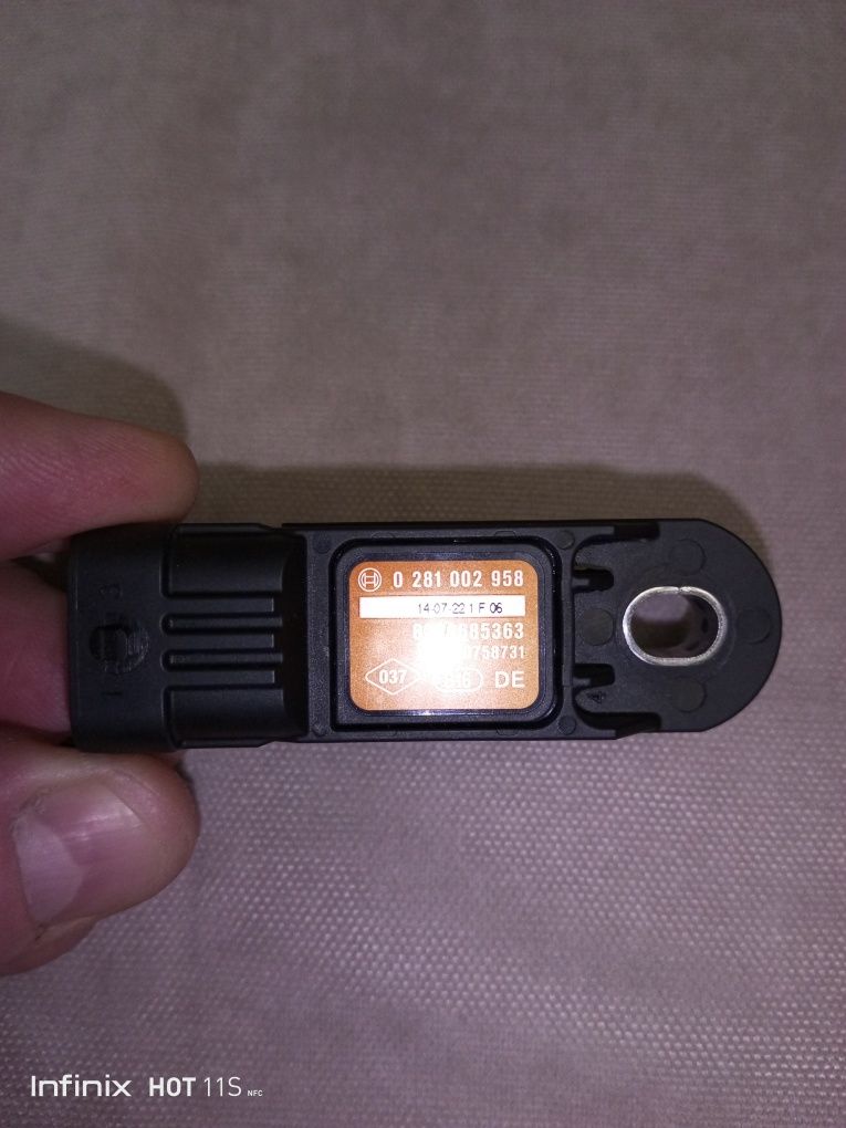 Датчик абсолютного тиску (MAP sensor) 0281002958 Bosch