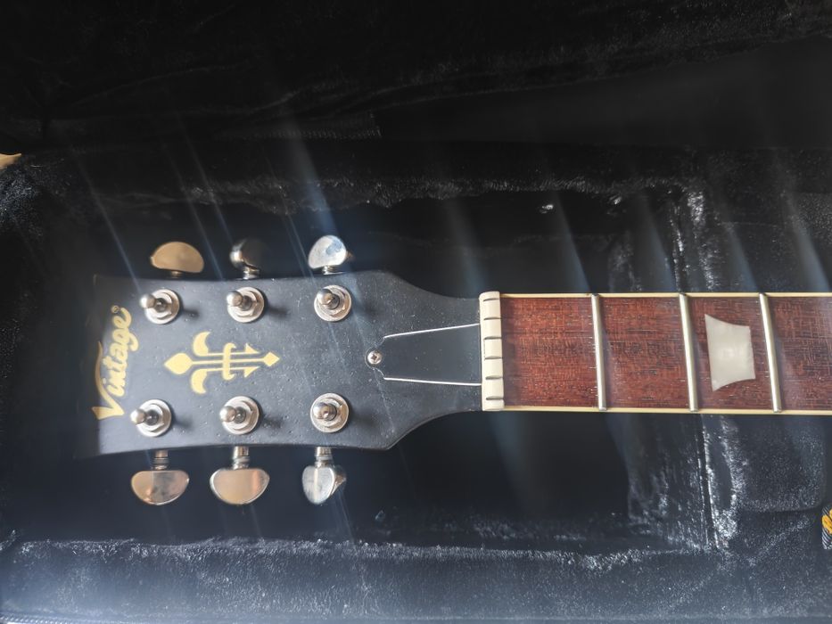 Vintage v100 Goldtop Distressed