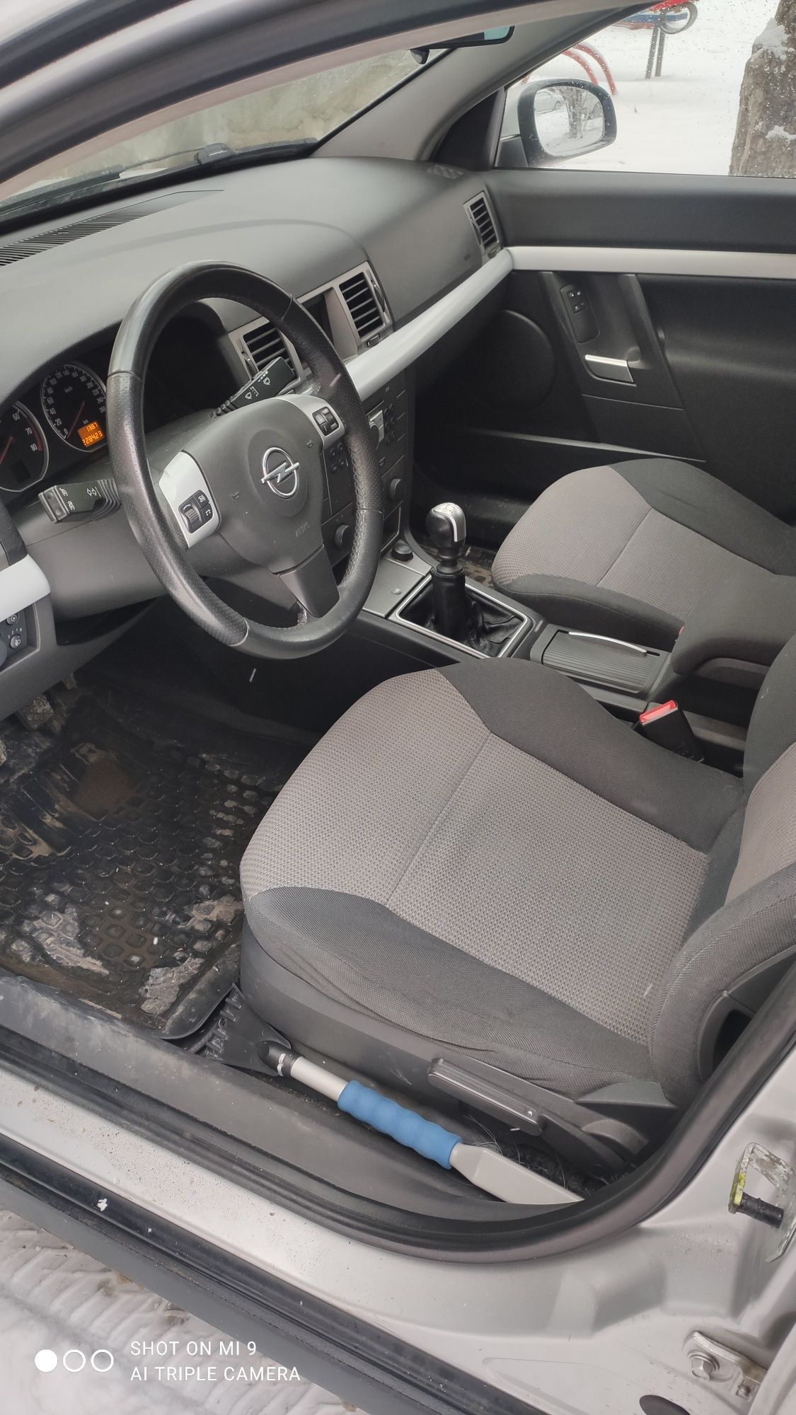 Продам обмен Opel vectra C 2005г 2.2 бензин.мех.