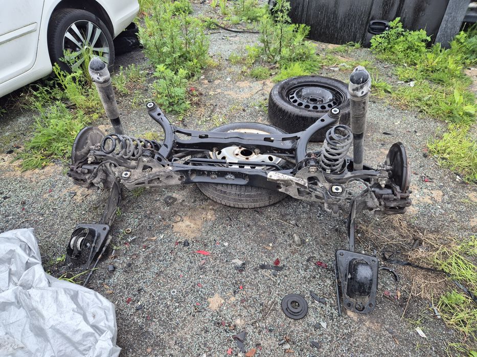 Tylne zawieszenie vw Passat b8 2.0 tdi 2019 rok