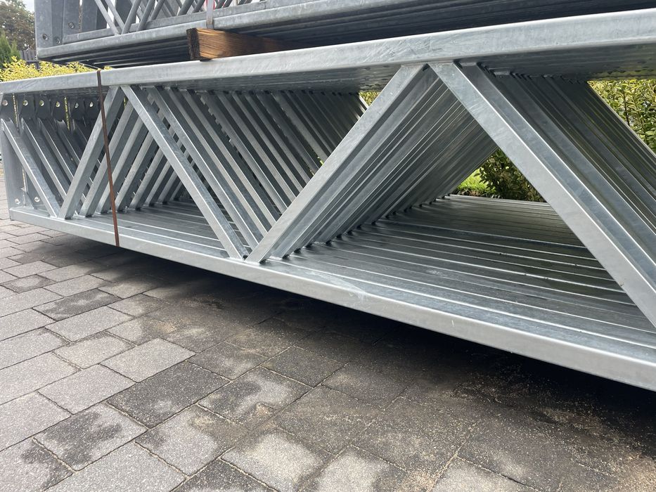 Kratownica dachowa konstrukcja stalowa wiązar wiaty obory garażu