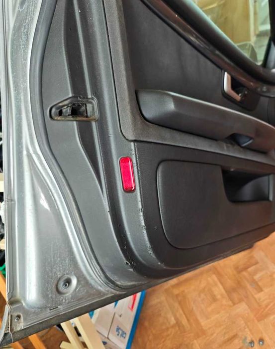 Drzwi lewy przód audi a4 b6 kombi kompletne kolor LY7Q