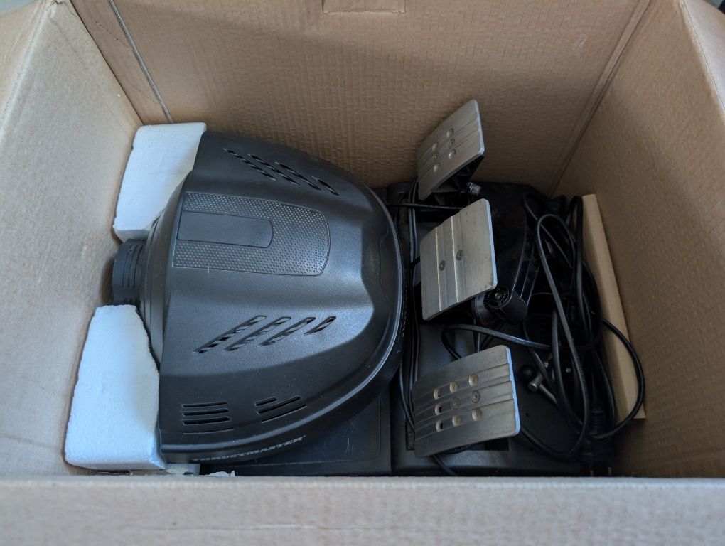 Thrustmaster T300 RS GT Edition