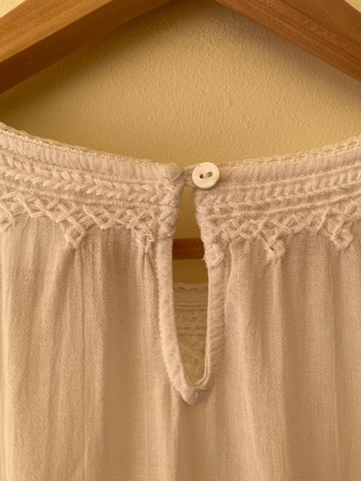 Blusa branca com bordados H&M