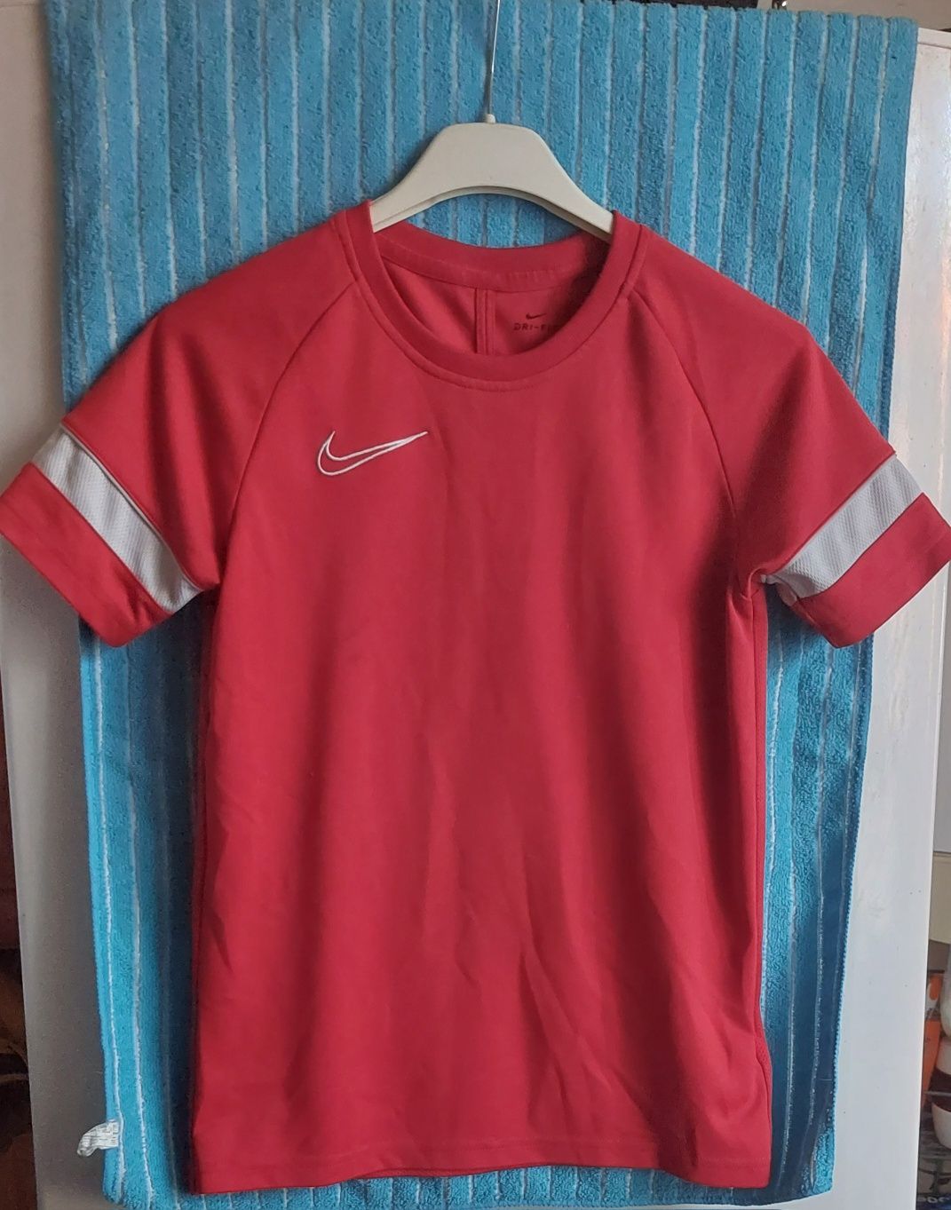 Koszulka chłopięca Nike, Rozmiar 134