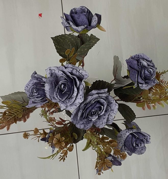 Róże kwiaty sztuczne bukiet