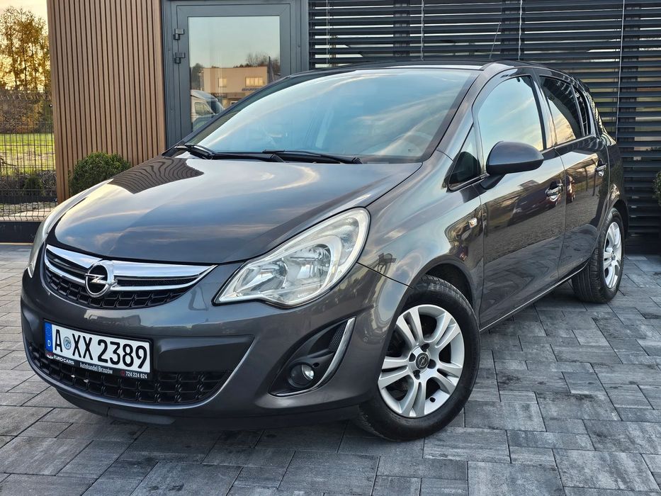 Opel Corsa // 1.4 Benzyna // Klimatyzacja  // 106 OOO km // DE //