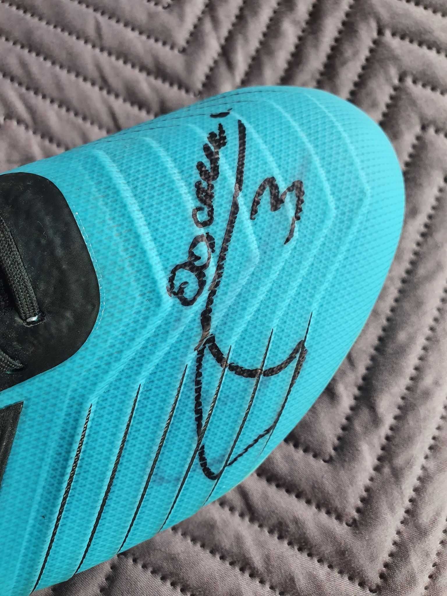 Korki adidas Predator rozmiar 46 z autografami Jodłowiec 3