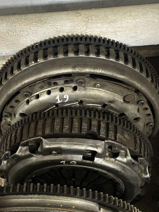 Комплекти щеплень, демпфер Renault Master Trafic Movano Astra