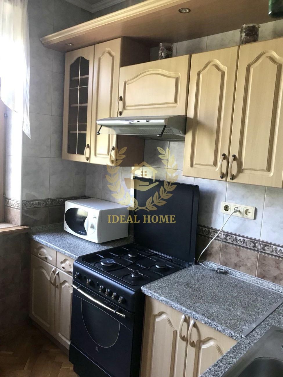 Продаж 2к квартири в сталінкі по вул. Сирецька, Куренівка