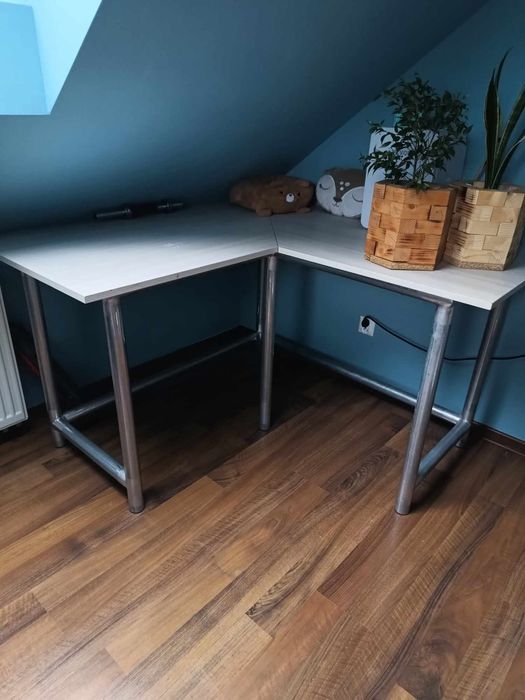 Biurko narożne metalowo drewniane
