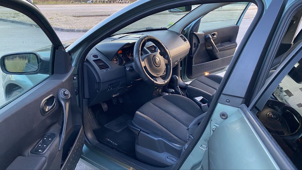 Renault 1.5DCI apenas 180km