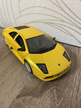 Lamborghini Burago 1:24 продам, машинка, модель, машина