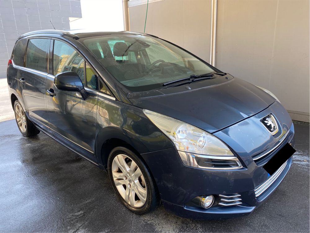 Peugeot 5008 Automático Nacional FULL Extras 7 Lug