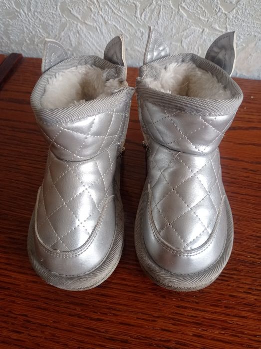 Зимние сапоги для девочки р 26 стелька 15см