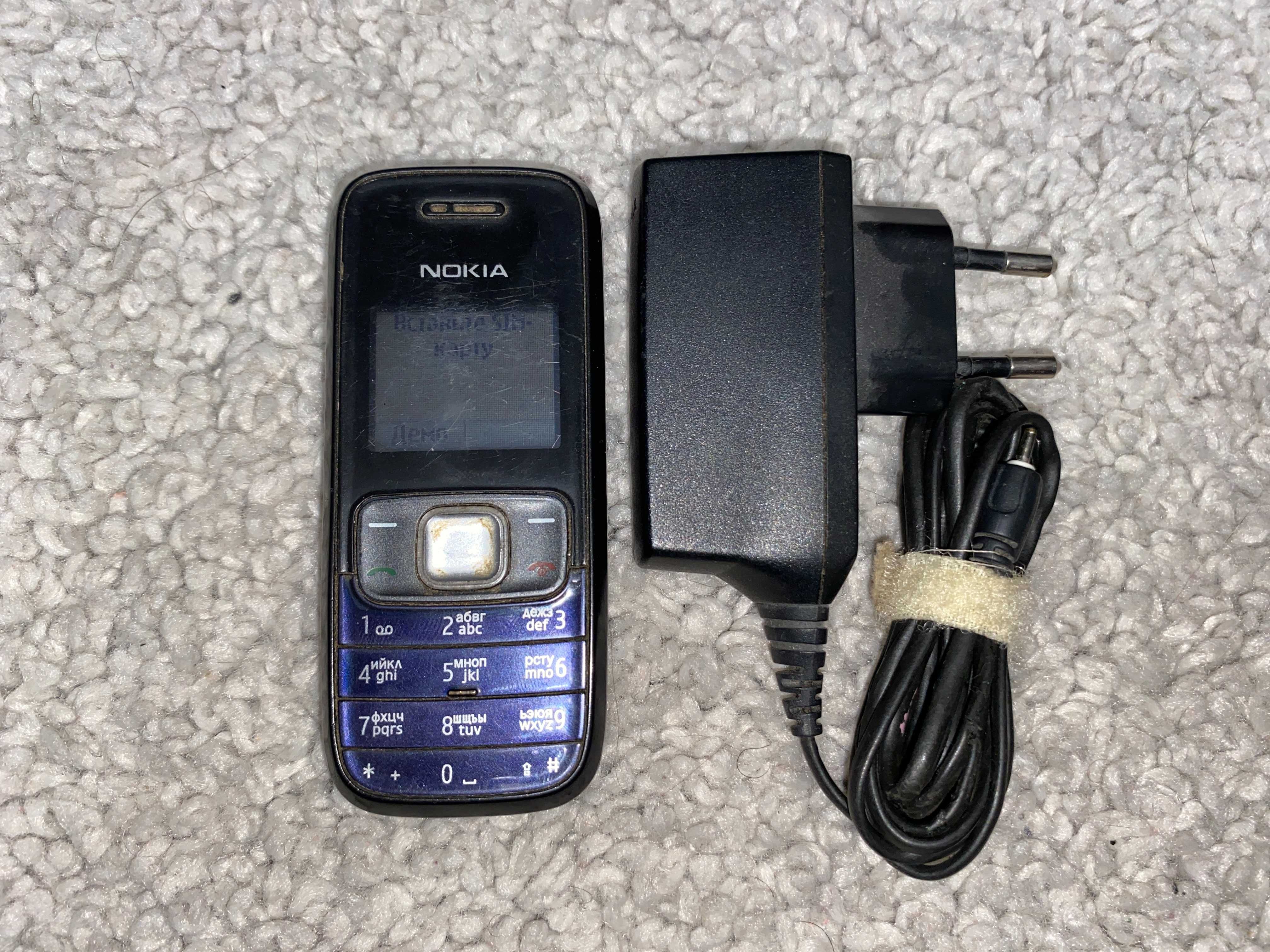 Мобильный телефон Nokia 1209 (1200 1208) с зарядкой