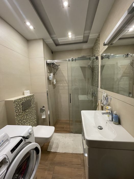 Duży pokuj w mieszkaniu dwupokojowym