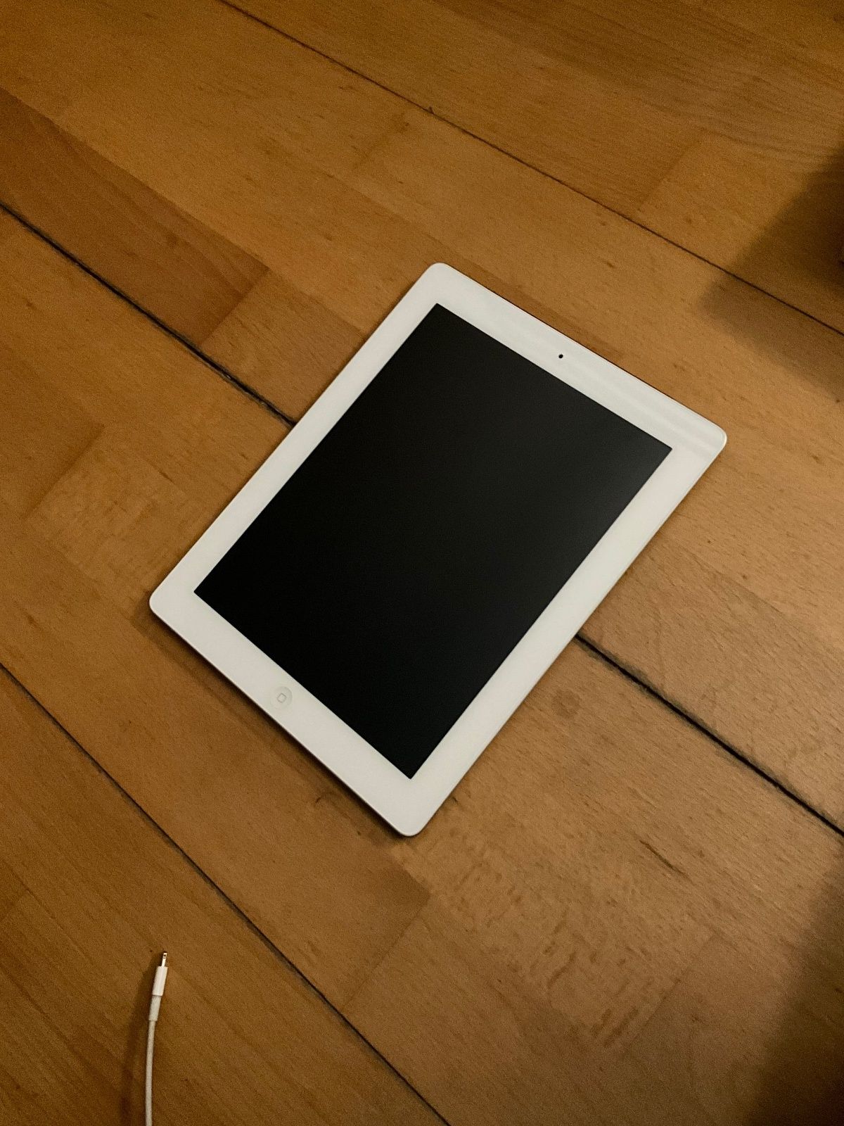 iPad 4ª geração Wi-Fi + Cellular (MM)