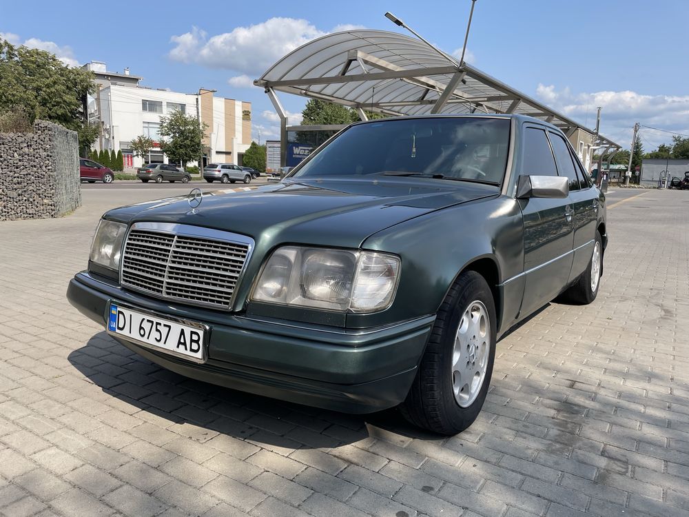 Mercedes W124 2.5D 1995