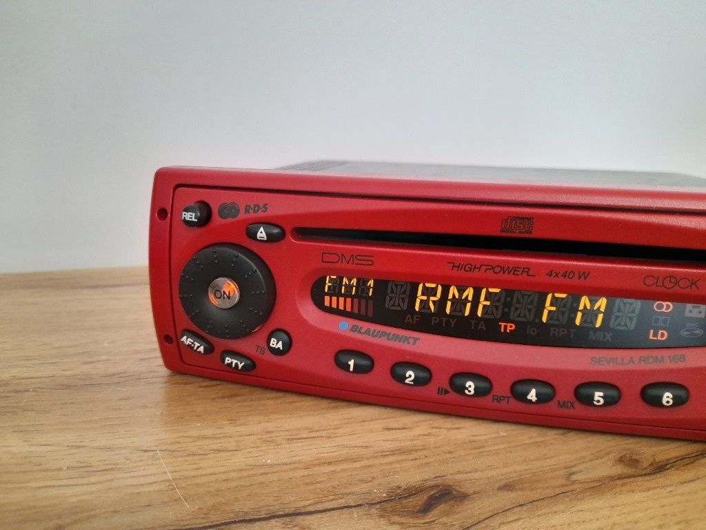 Unikatowe radio Blaupunkt Sevilla RDM 168 Colour Edition Red !!!