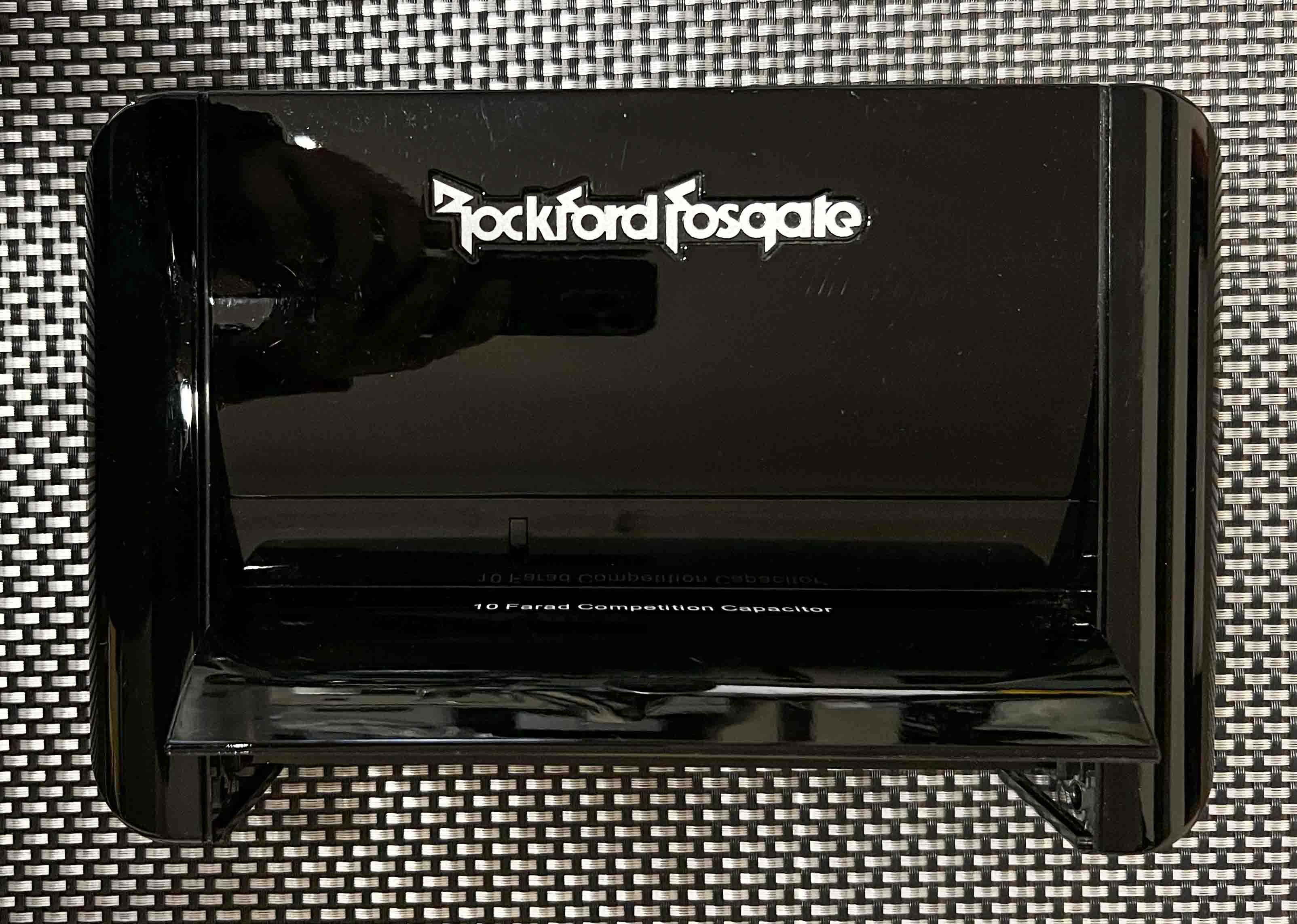 Rockford Fosgate RFC10HB 10 Farad hybrydowy kondensator cyfrowy