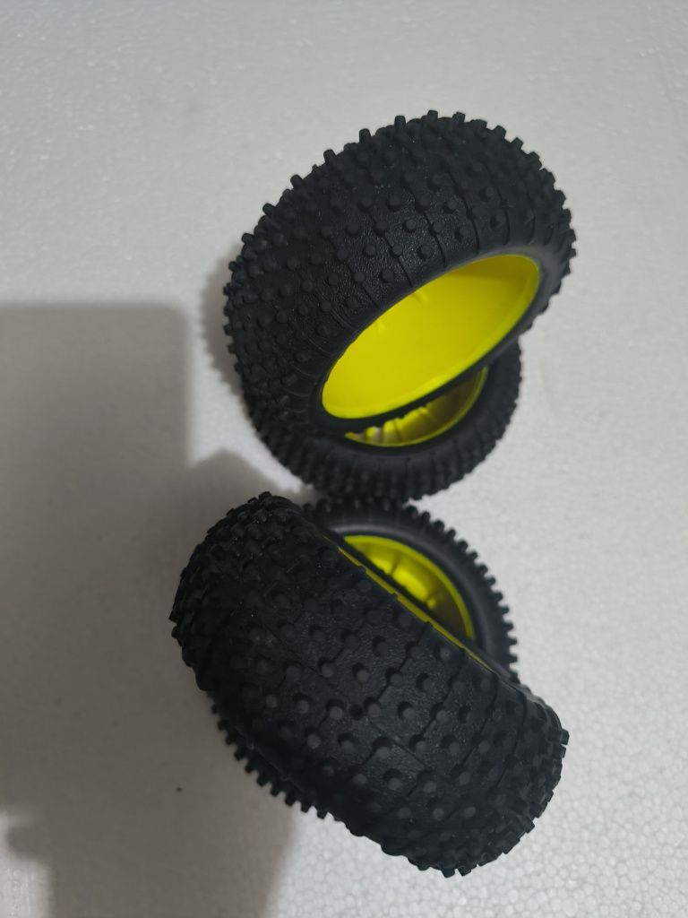 Rodas  1/8 novas