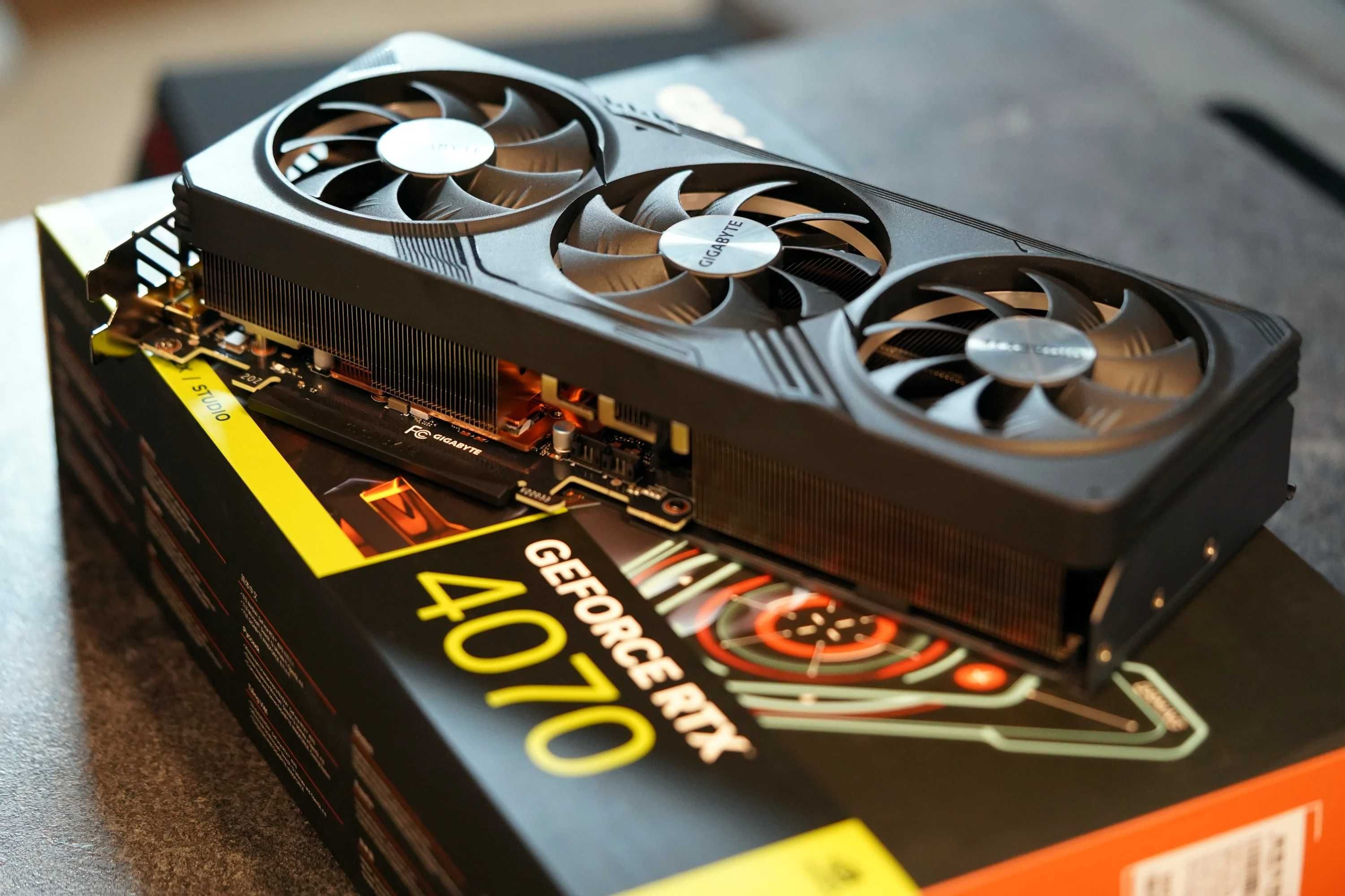 Видеокарта Gigabyte GeForce RTX 4070 GAMING OC На гарантии