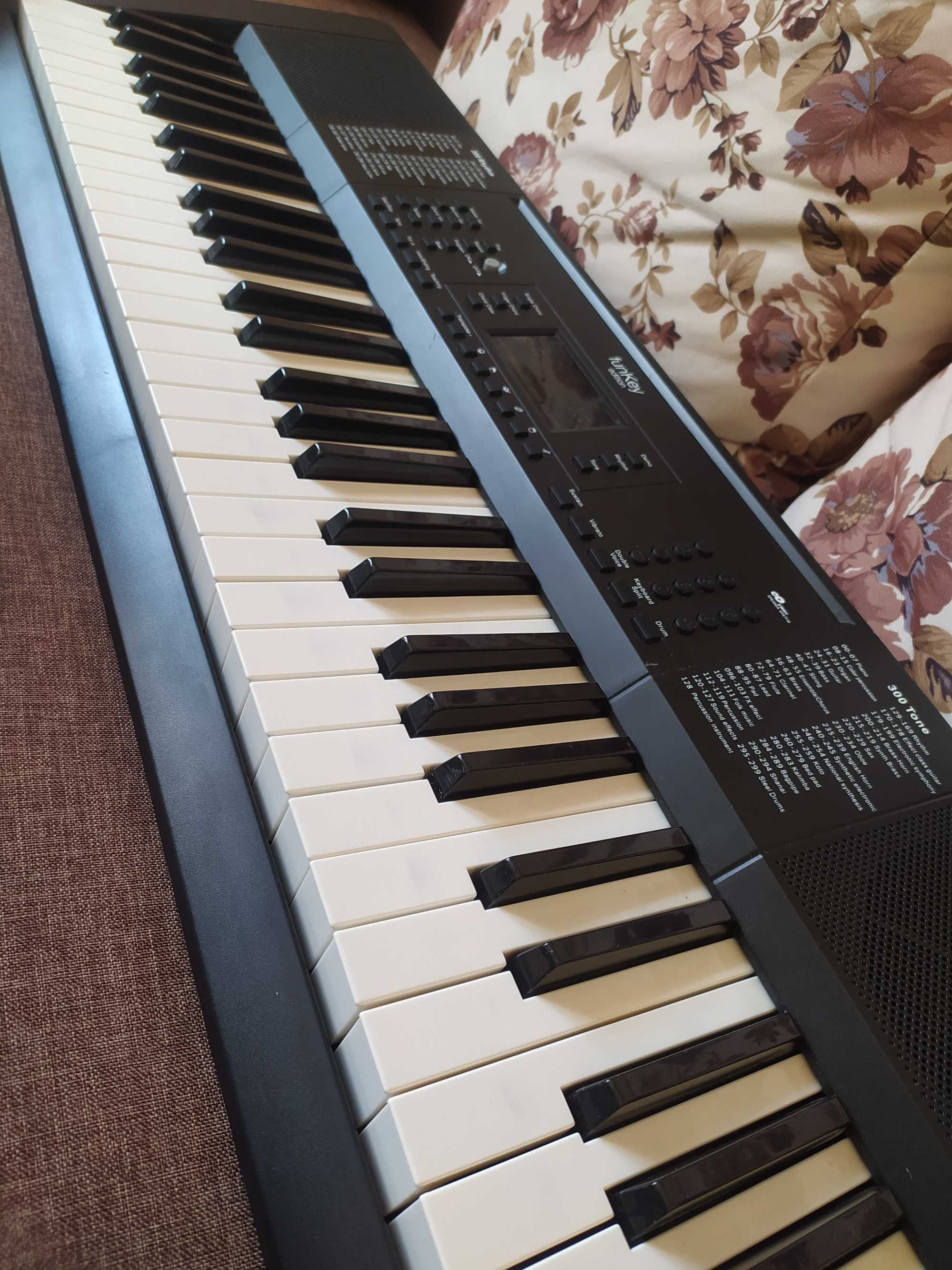 Піаніно цифрове   ( синтезатор )